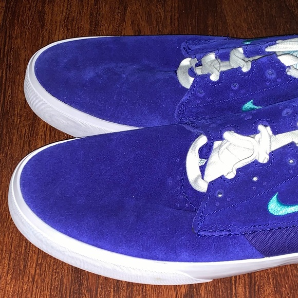 Nike Size 11.5 - Picture 4 of 15